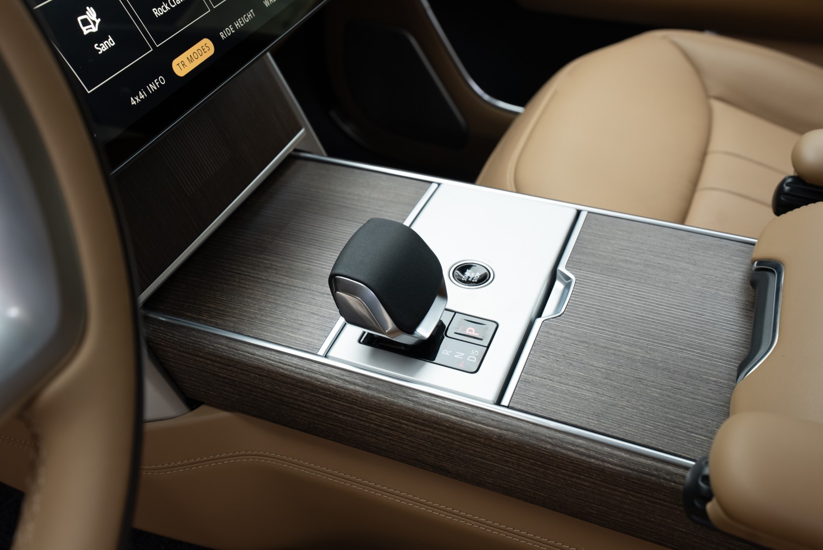 2025 RANGE ROVER P530 AUTOBIOGRAPHY LWB | MAIN DEALER WARRANTY 5 YEARS